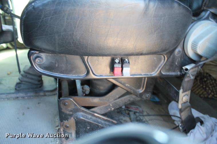 image for item EI9515 2006 Peterbilt 378 semi truck