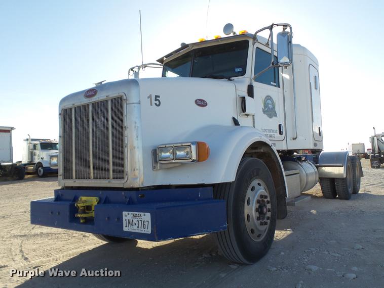 image for item EN9527 2007 Peterbilt 378 semi truck