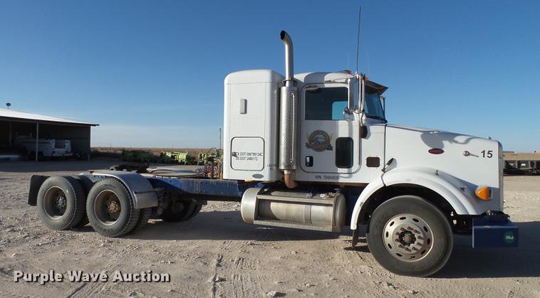 image for item EN9527 2007 Peterbilt 378 semi truck