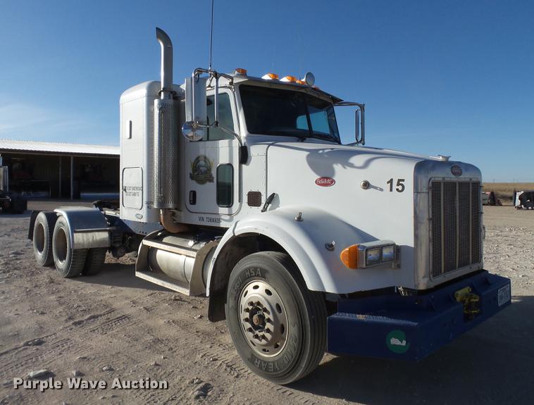 image for item EN9527 2007 Peterbilt 378 semi truck