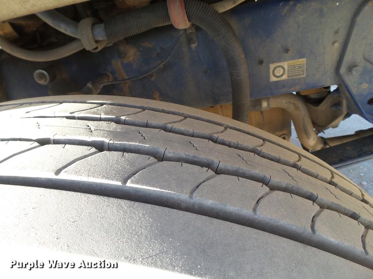 image for item EN9527 2007 Peterbilt 378 semi truck