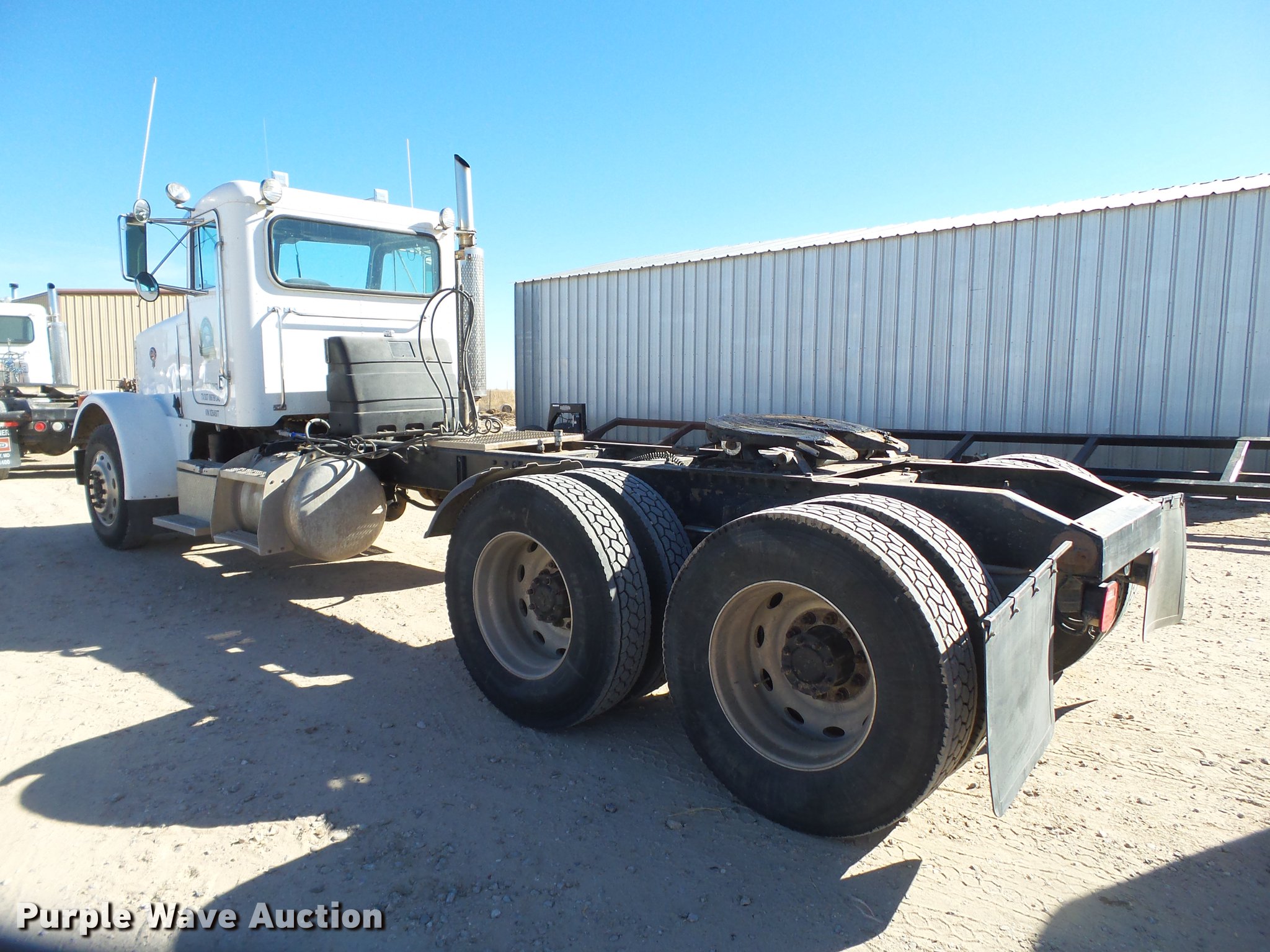 2000 Peterbilt 378 semi truck in Dalhart, TX Item EI9505 for sale