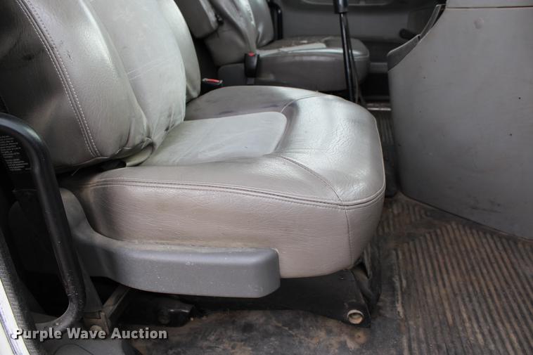 image for item DB6606 2004 Freightliner Columbia semi truck