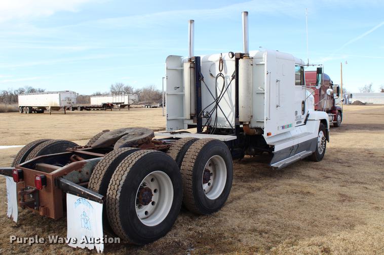 image for item DB6607 1994 Freightliner FLD120 semi truck