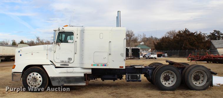 image for item DB6607 1994 Freightliner FLD120 semi truck
