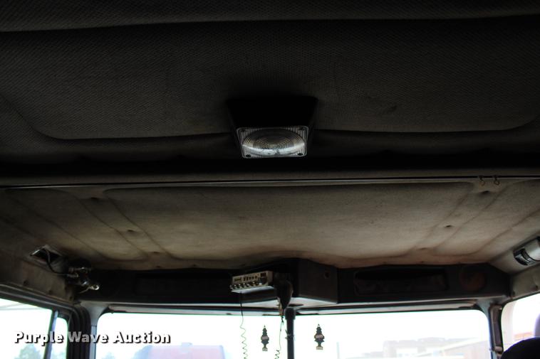 image for item DB6607 1994 Freightliner FLD120 semi truck