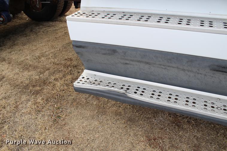 image for item DB6607 1994 Freightliner FLD120 semi truck