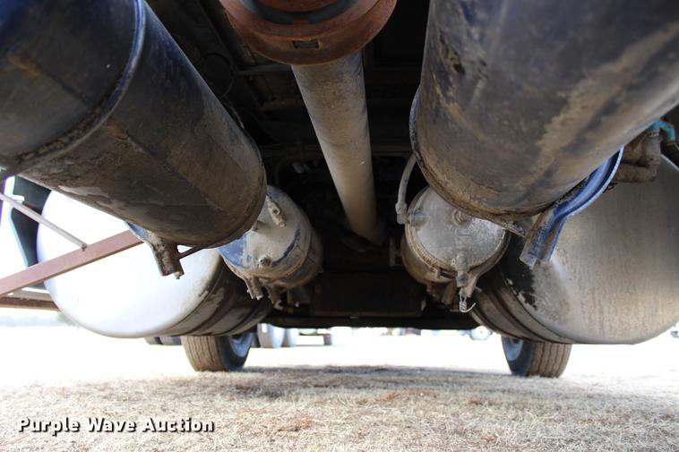 image for item DB6607 1994 Freightliner FLD120 semi truck