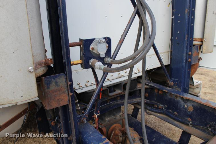 image for item DB6607 1994 Freightliner FLD120 semi truck