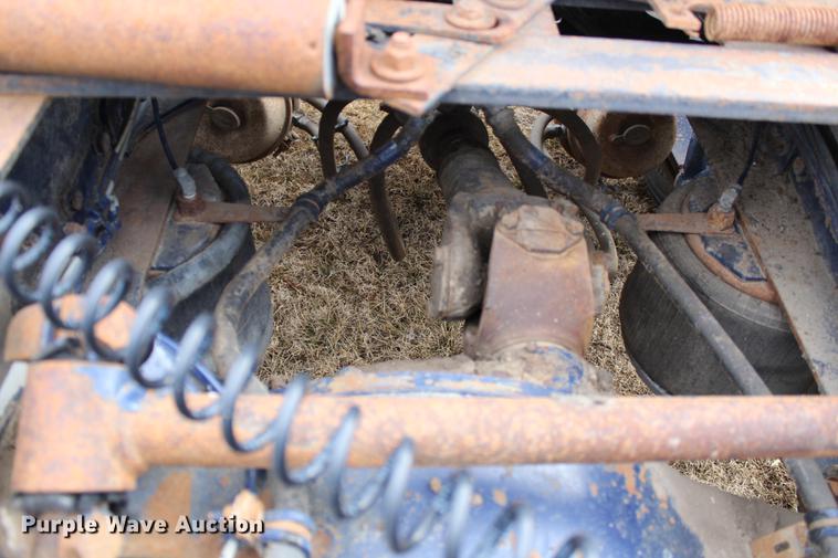 image for item DB6607 1994 Freightliner FLD120 semi truck