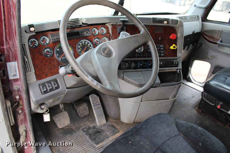 image for item DB6608 2001 Freightliner ST120 semi truck