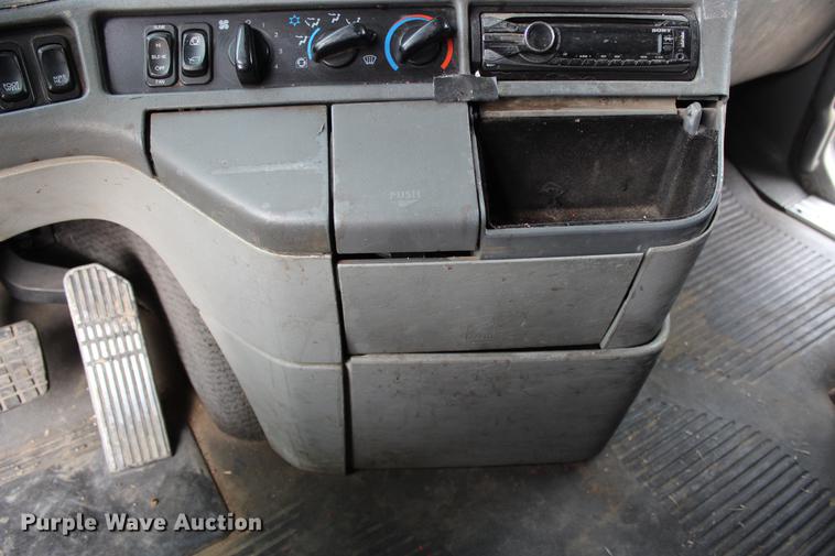 image for item DB6608 2001 Freightliner ST120 semi truck