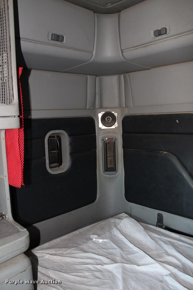 image for item DB6608 2001 Freightliner ST120 semi truck