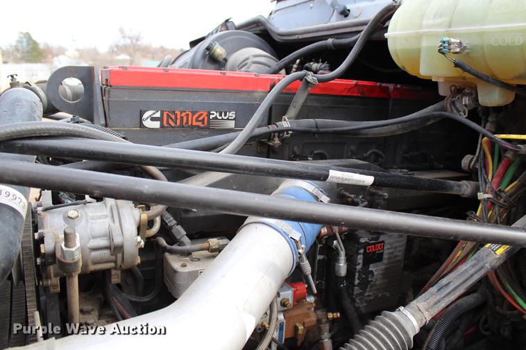 image for item DB6608 2001 Freightliner ST120 semi truck