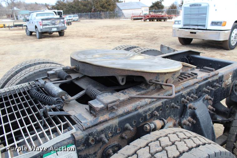 image for item DB6608 2001 Freightliner ST120 semi truck