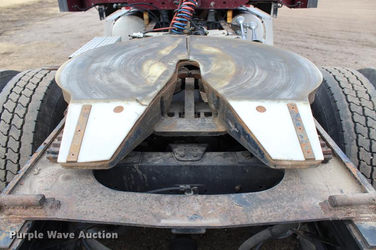 image for item DB6608 2001 Freightliner ST120 semi truck