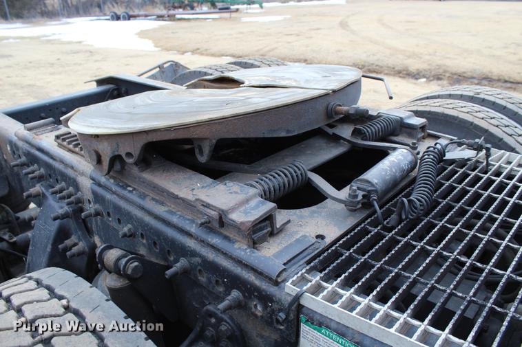 image for item DB6608 2001 Freightliner ST120 semi truck