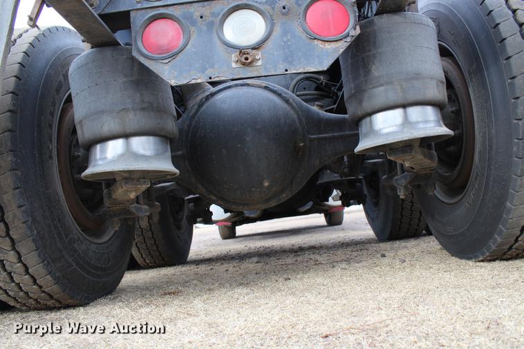 image for item DB6608 2001 Freightliner ST120 semi truck