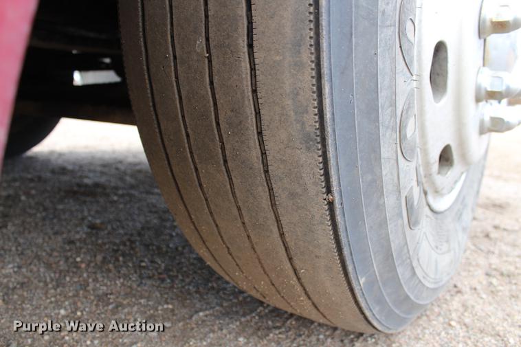 image for item DB6608 2001 Freightliner ST120 semi truck