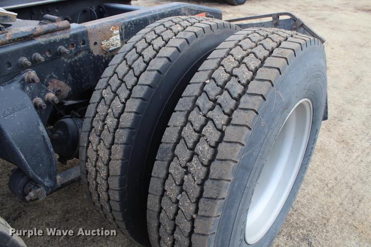 image for item DB6608 2001 Freightliner ST120 semi truck