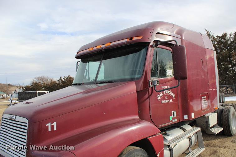 image for item DB6608 2001 Freightliner ST120 semi truck