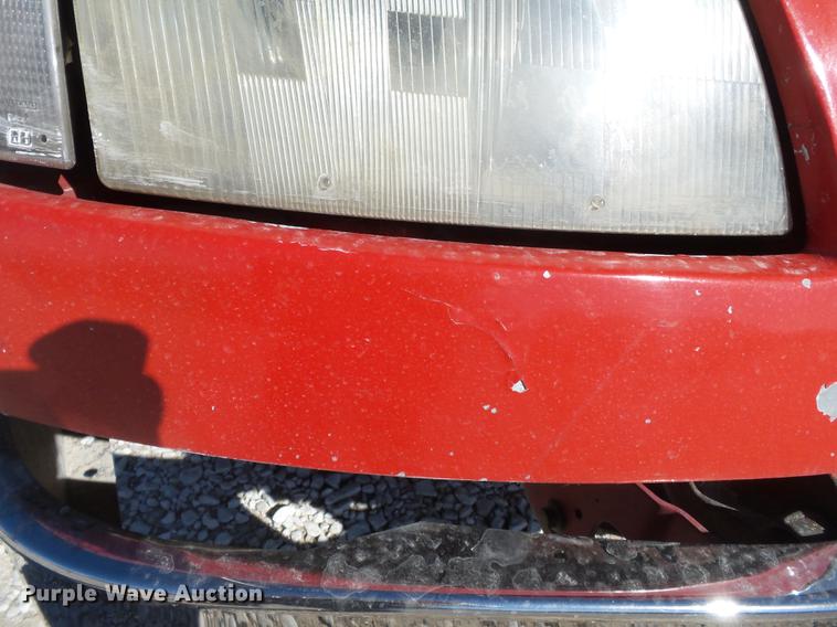 image for item DB7231 2006 Volvo VNM semi truck