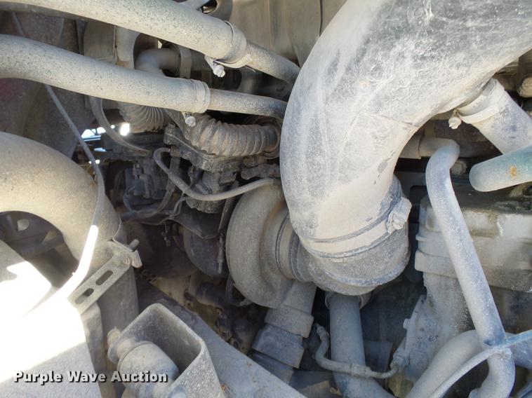 image for item DB7231 2006 Volvo VNM semi truck