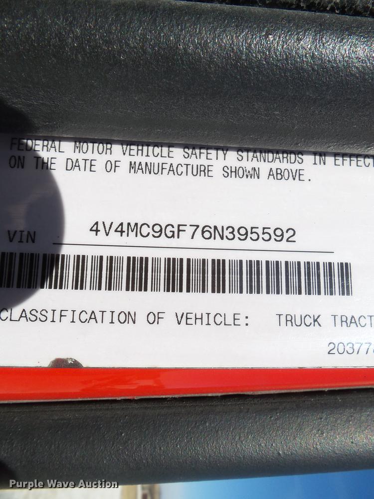 image for item DB7231 2006 Volvo VNM semi truck