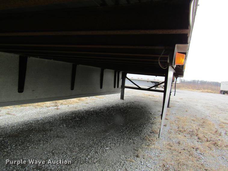 image for item DB9772 2001 Wabash dry van trailer