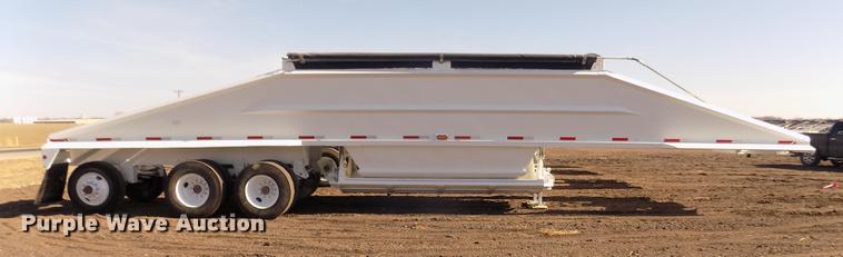 image for item DD2908 1999 Road Master G440 bottom dump trailer