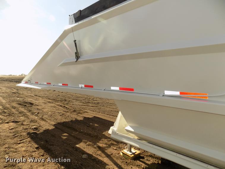 image for item DD2908 1999 Road Master G440 bottom dump trailer