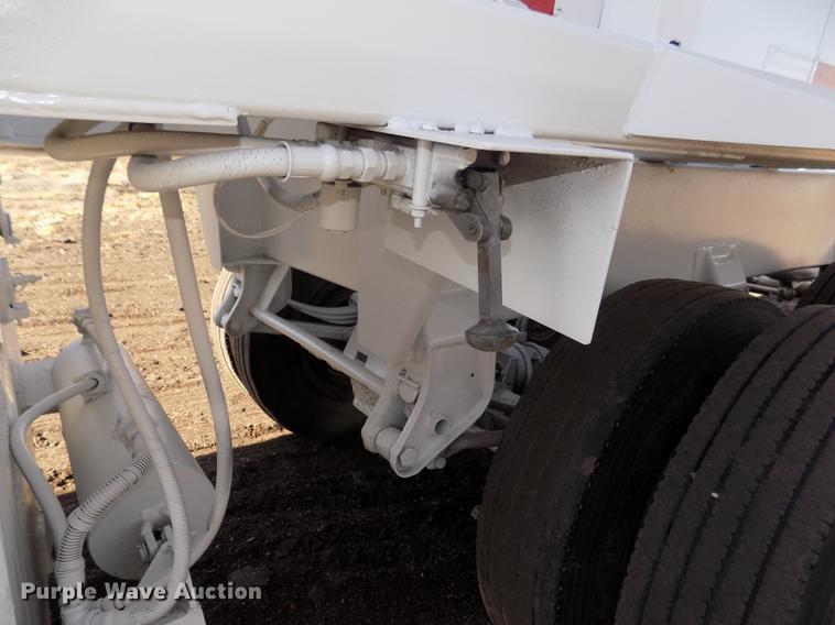 image for item DD2908 1999 Road Master G440 bottom dump trailer