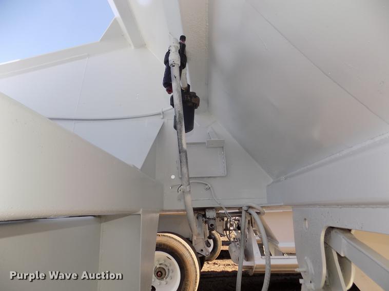 image for item DD2908 1999 Road Master G440 bottom dump trailer