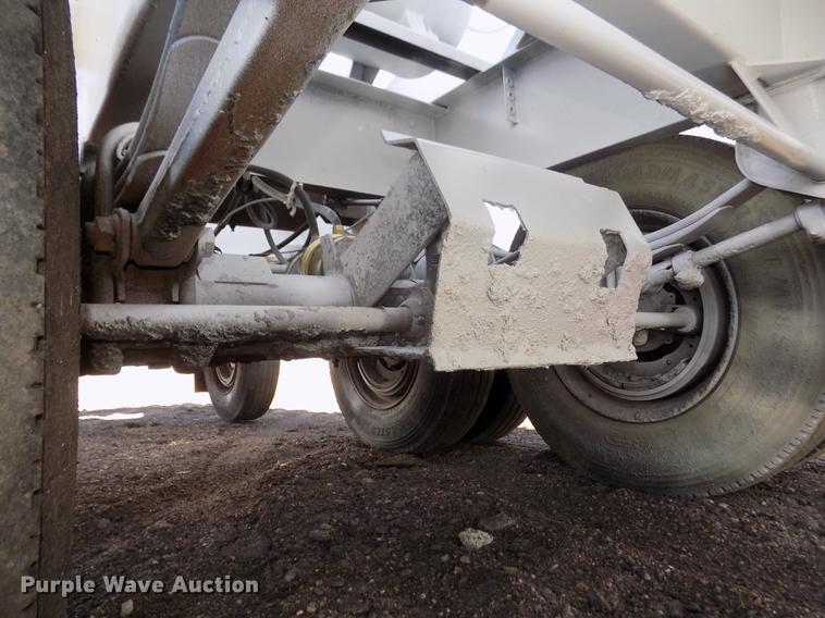 image for item DD2908 1999 Road Master G440 bottom dump trailer