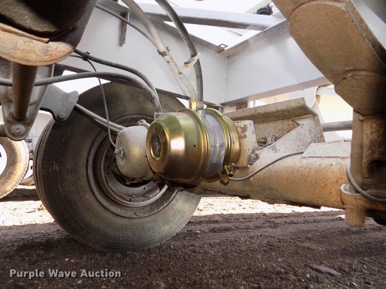 image for item DD2908 1999 Road Master G440 bottom dump trailer