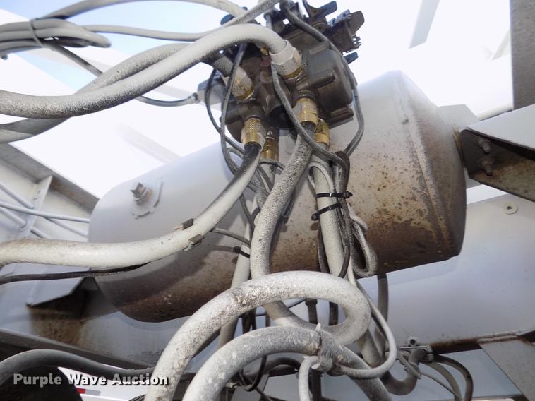 image for item DD2908 1999 Road Master G440 bottom dump trailer