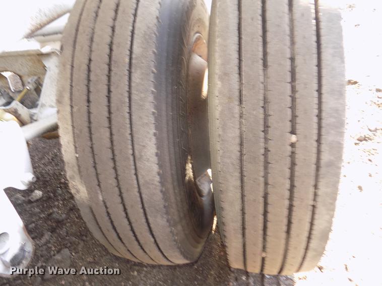 image for item DD2908 1999 Road Master G440 bottom dump trailer