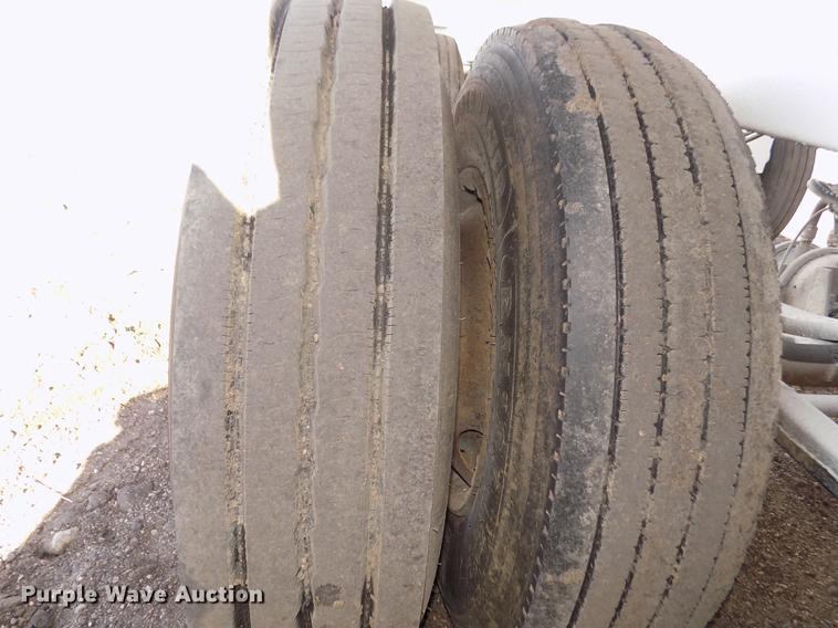 image for item DD2908 1999 Road Master G440 bottom dump trailer