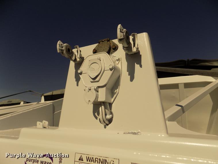 image for item DD2909 2000 Red River BD237 bottom dump trailer