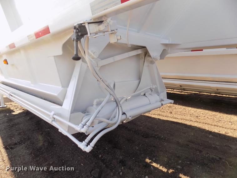 image for item DD2909 2000 Red River BD237 bottom dump trailer