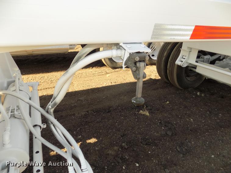 image for item DD2909 2000 Red River BD237 bottom dump trailer