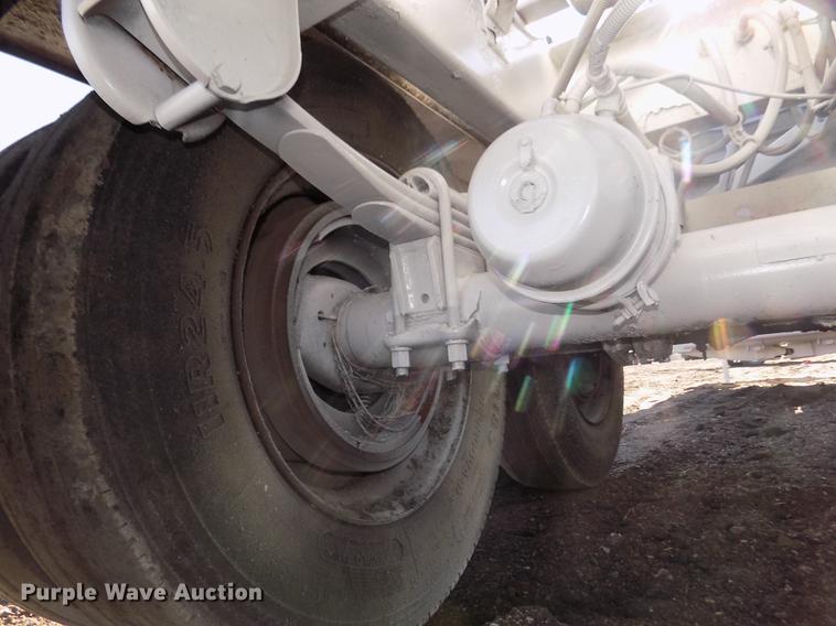 image for item DD2909 2000 Red River BD237 bottom dump trailer