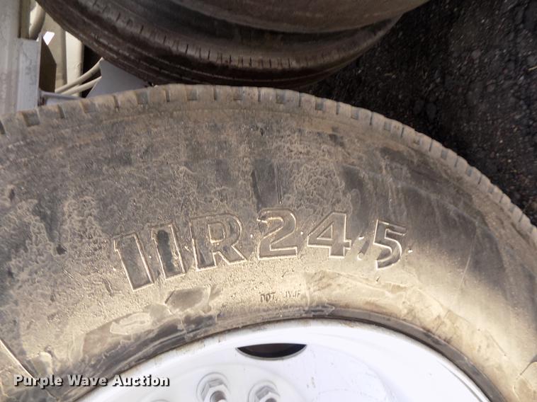 image for item DD2909 2000 Red River BD237 bottom dump trailer