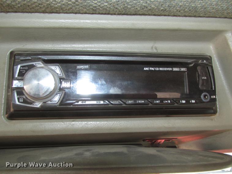 image for item DD2910 1999 Kenworth T800 semi truck