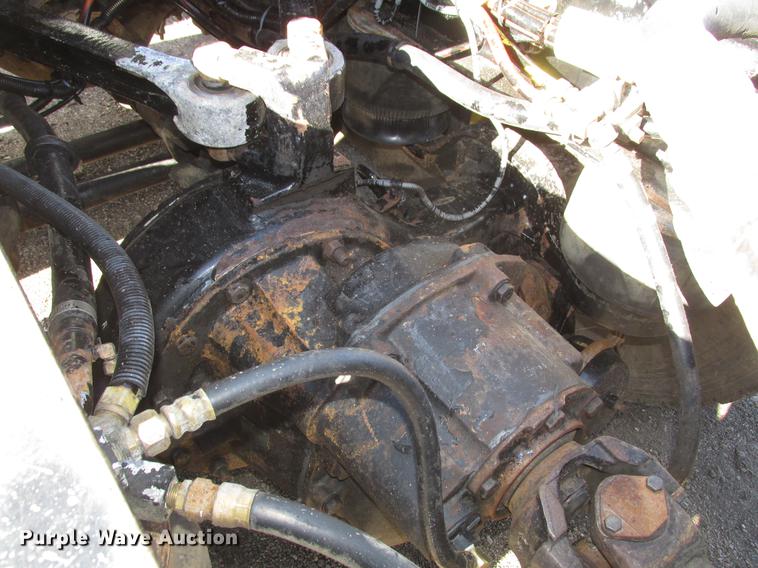 image for item DD2910 1999 Kenworth T800 semi truck