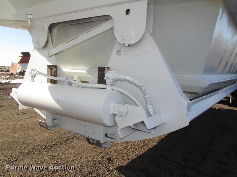 image for item DD2911 1999 Roadmaster G440 bottom dump trailer