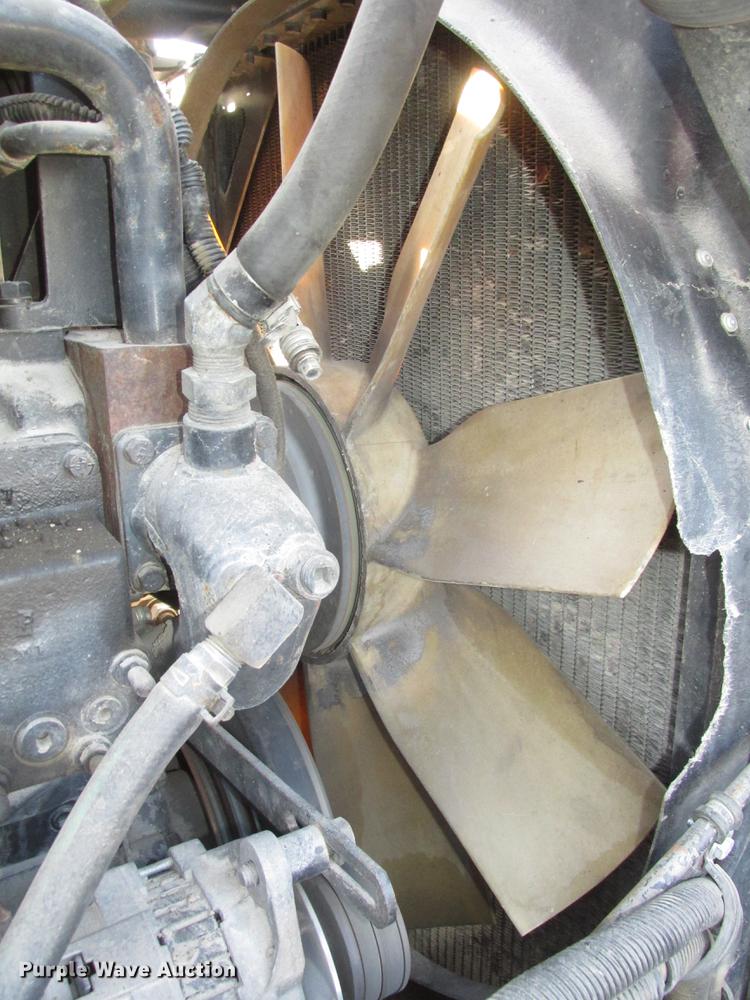 image for item DD2913 1999 Kenworth T800B semi truck