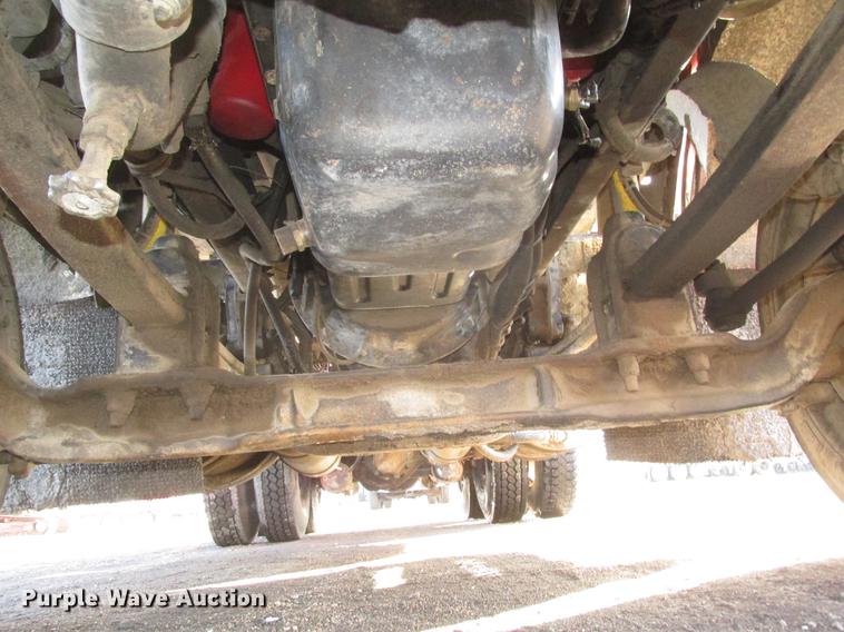 image for item DD2913 1999 Kenworth T800B semi truck