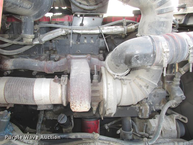 image for item DD2914 1999 Kenworth T800B semi truck