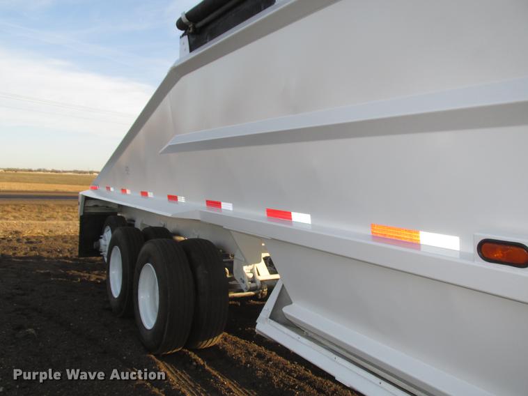 image for item DD2916 1999 Roadmaster G440 bottom dump trailer